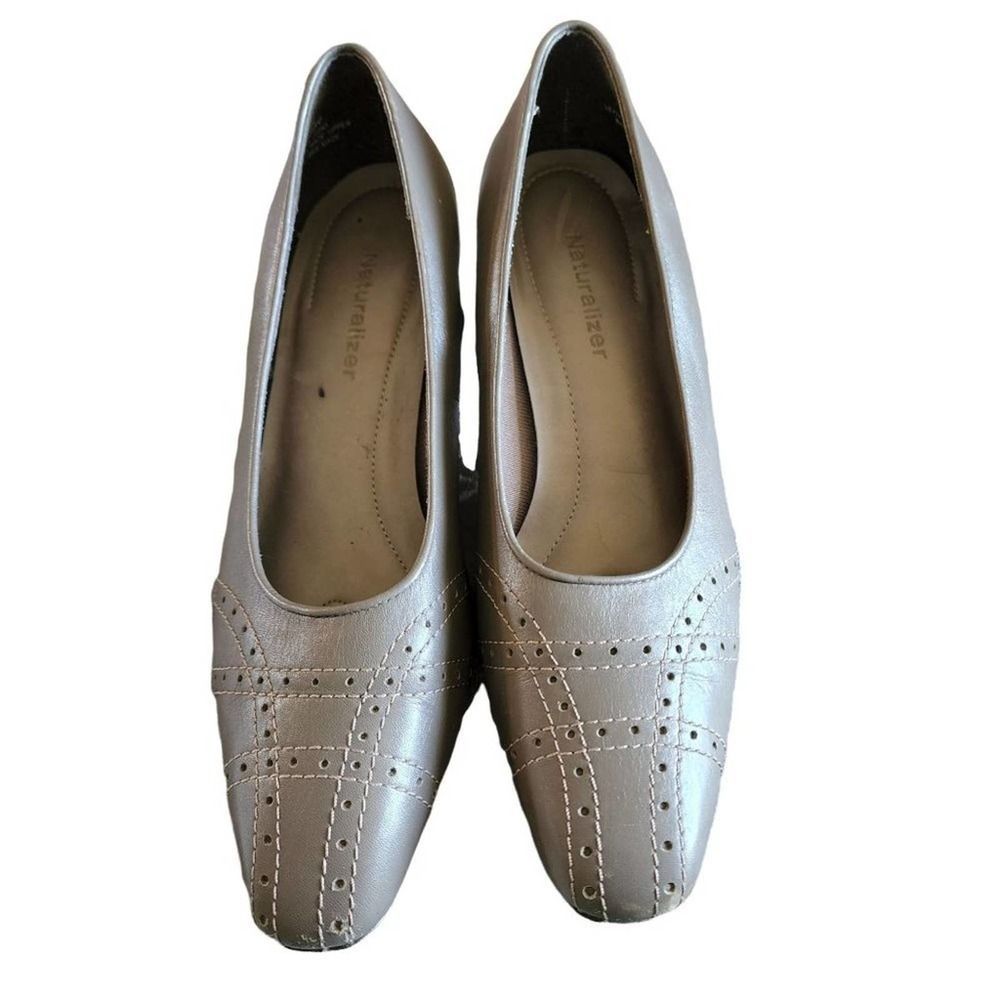Naturalizer Gray Pumps 2" Heels Size 8N